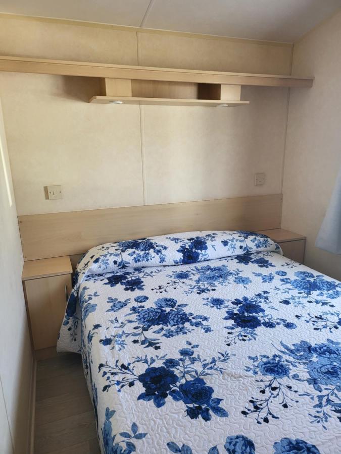 Camping Pradon アルヌエロ エクステリア 写真